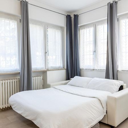 Cesano Boscone- One-Room Flat, Wi-Fi E Netflix Eksteriør billede