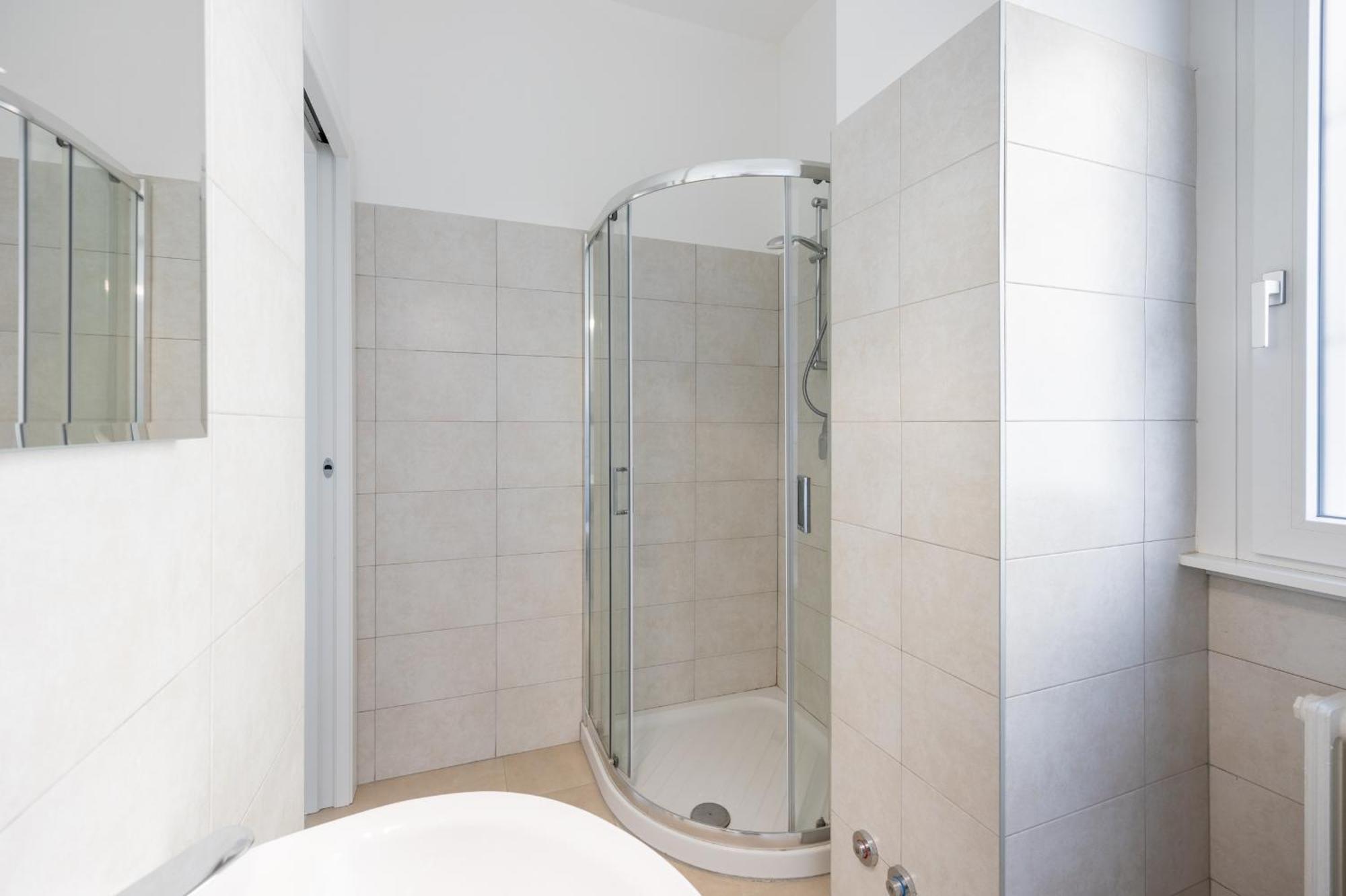 Cesano Boscone- One-Room Flat, Wi-Fi E Netflix Eksteriør billede